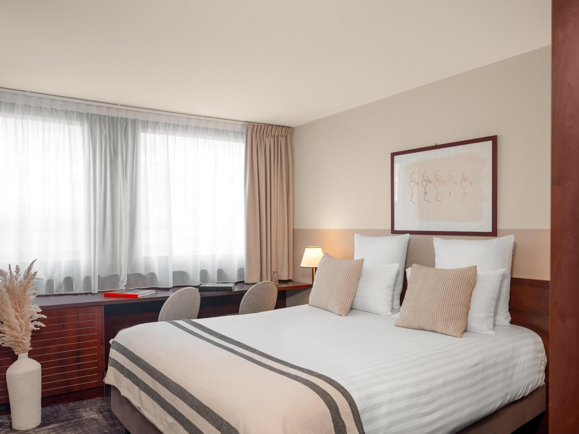 Classic Double Room,1729981538:JPEG