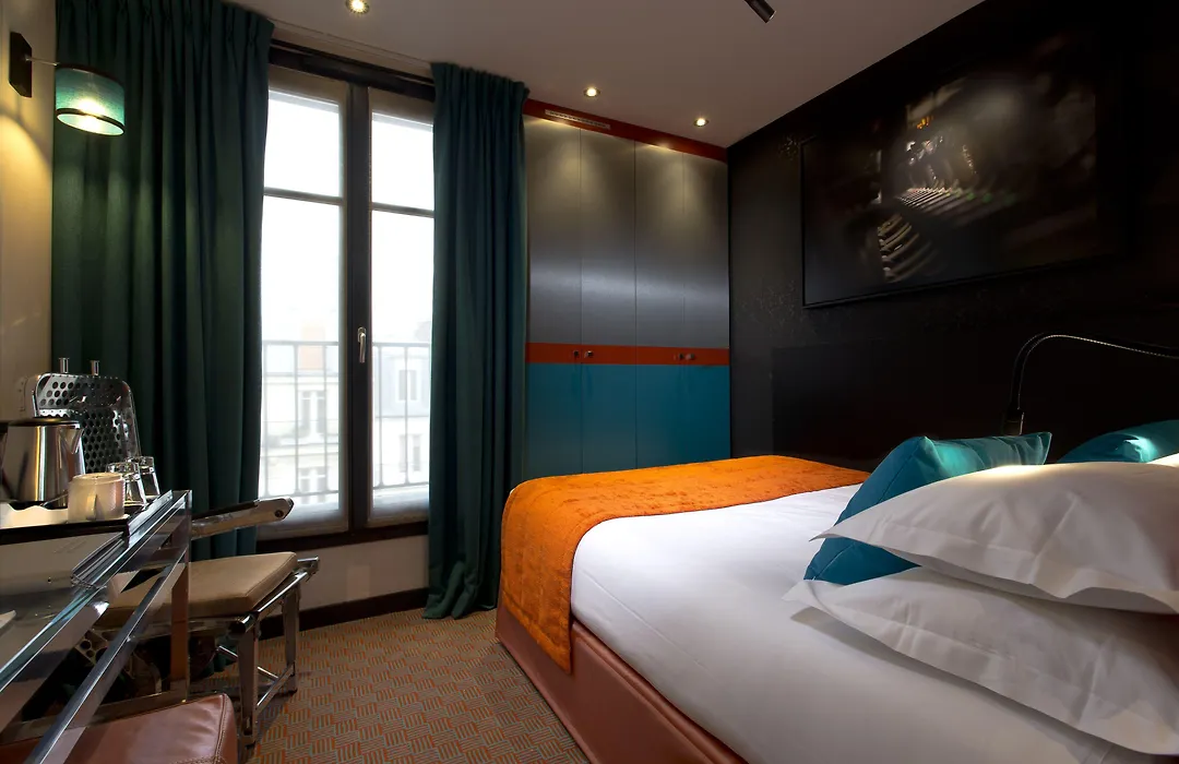 Hotel Atmospheres-1